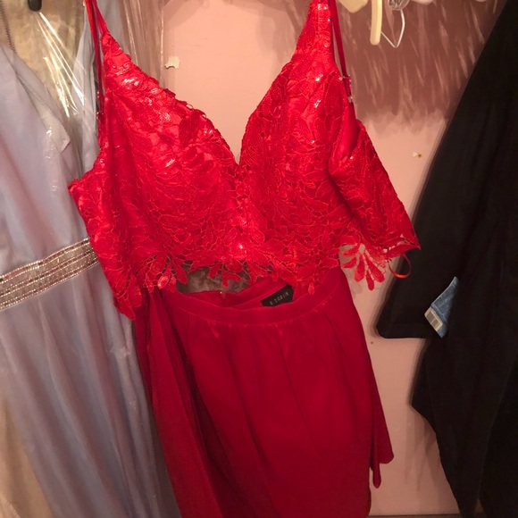 red homecoming dress! (2 piece) - Picture 1 of 3